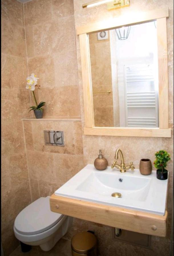 Apartament Daria Târgu Ocna Exterior photo